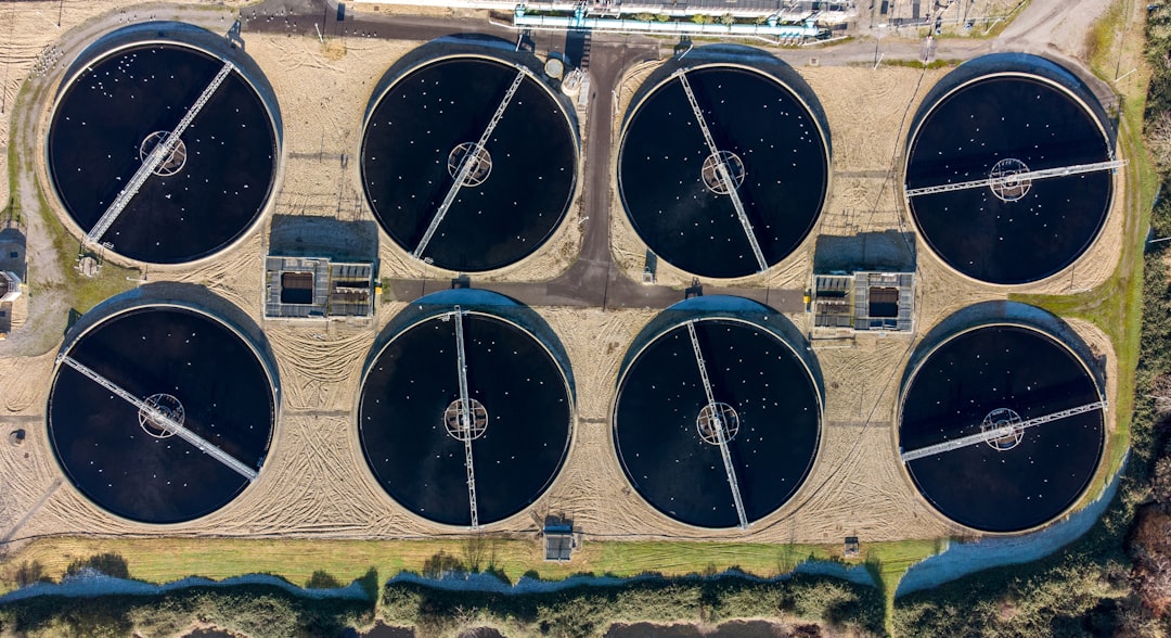 Design CAD Water - an aerial view of a large array of water tanks